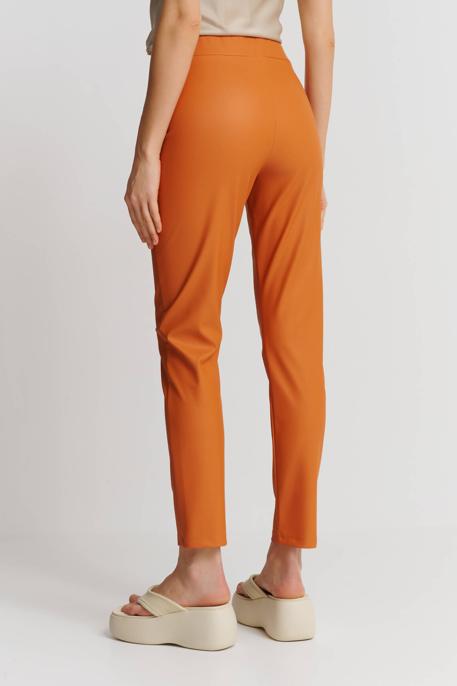 Брюки из экокожи Бренд Max Mara Изображение 3