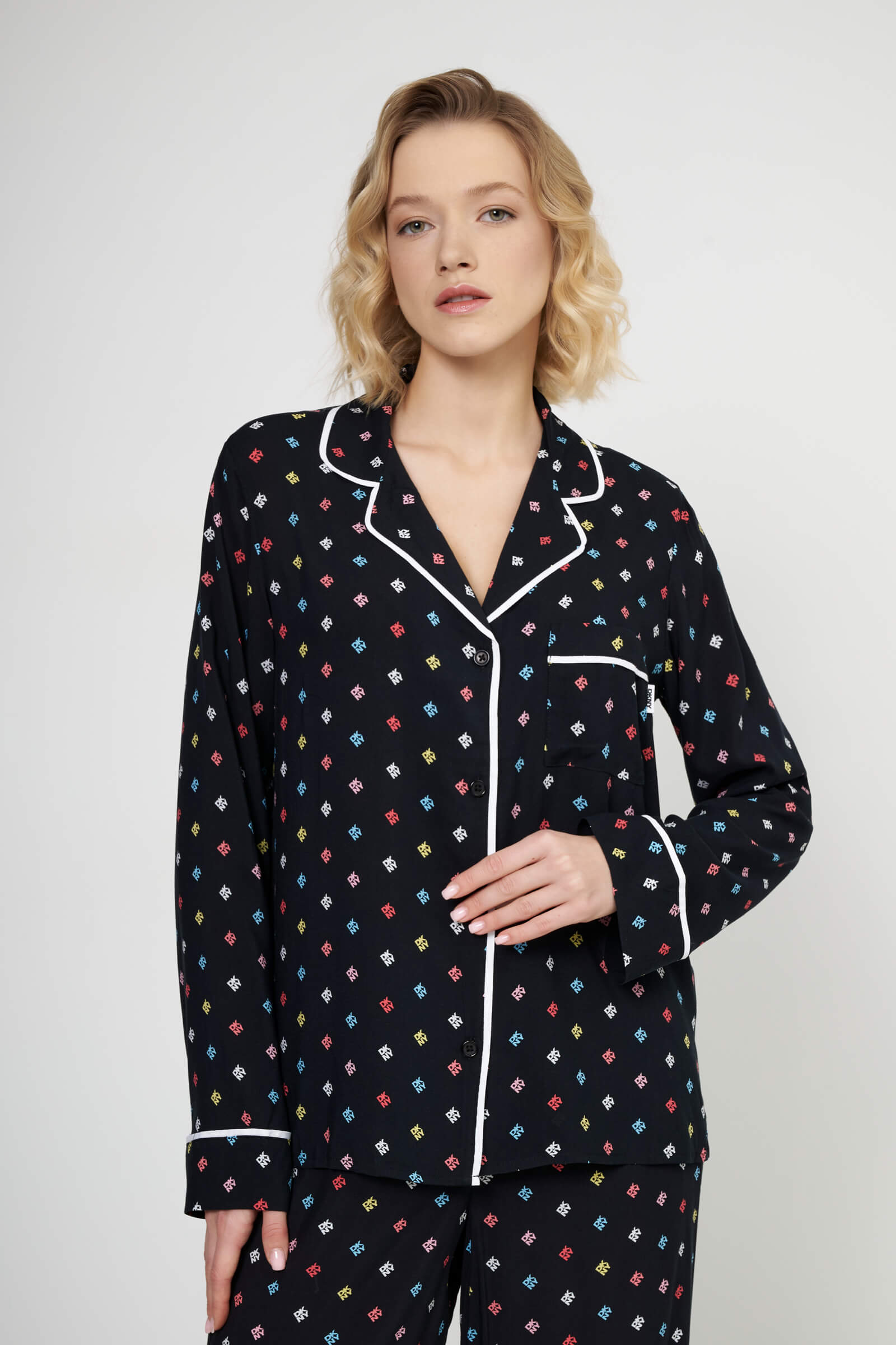 Пижама из 100% вискозы Бренд DKNY Изображение 2