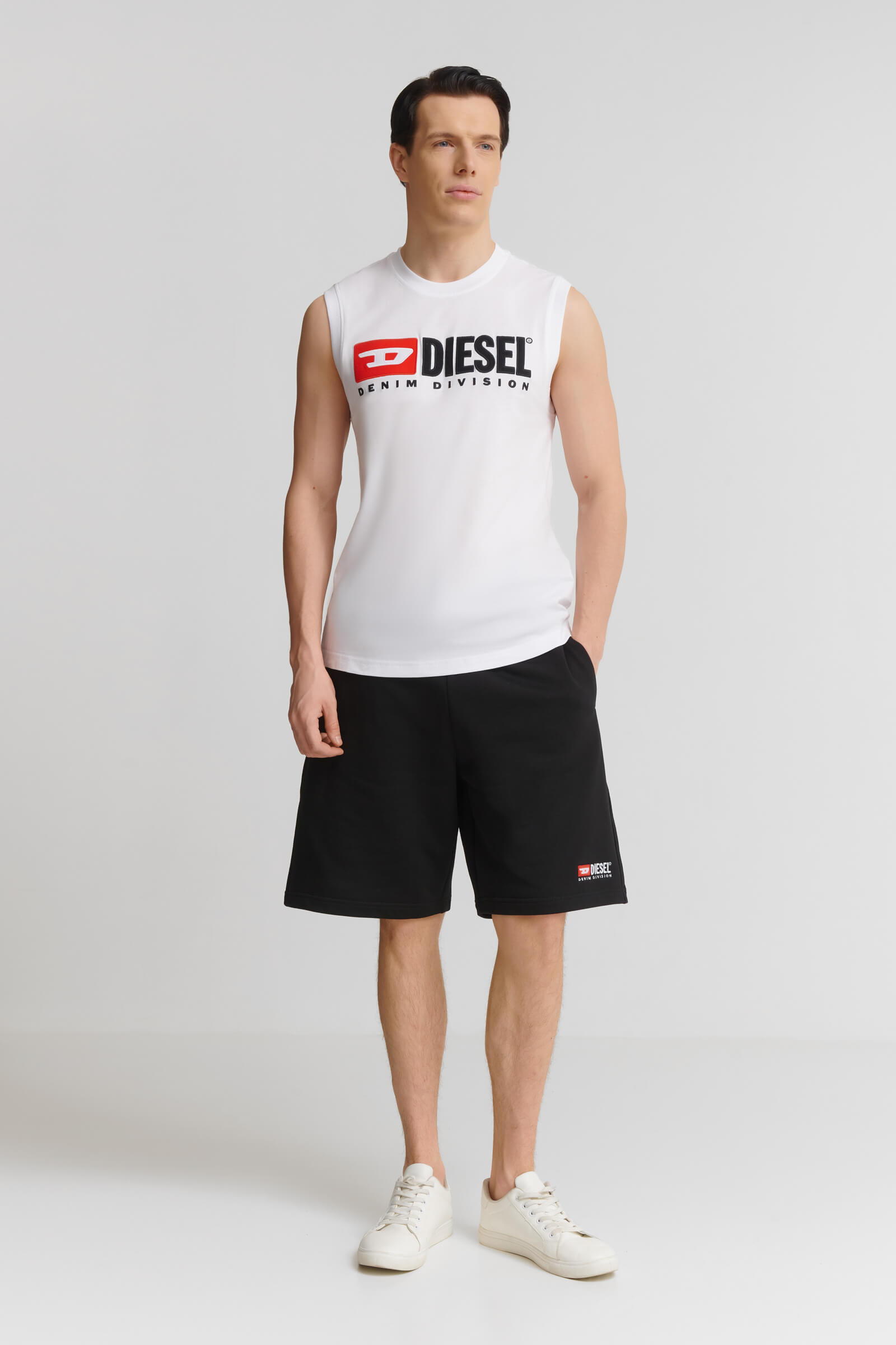 Хлопковые шорты Бренд Diesel Изображение 4
