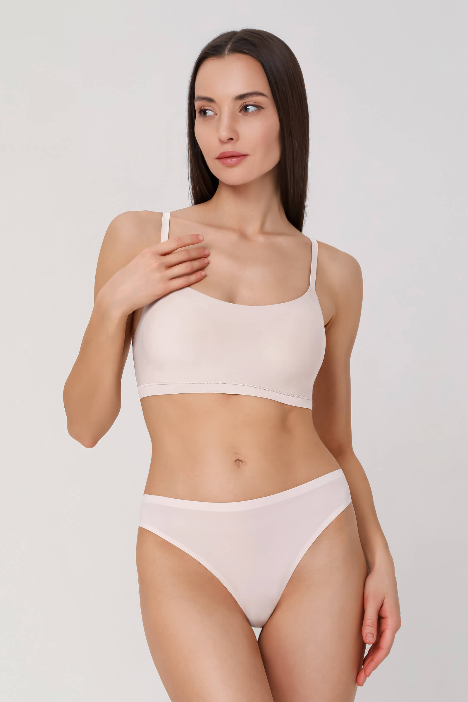 Бесшовные трусы стринги Бренд Chantelle Изображение 4