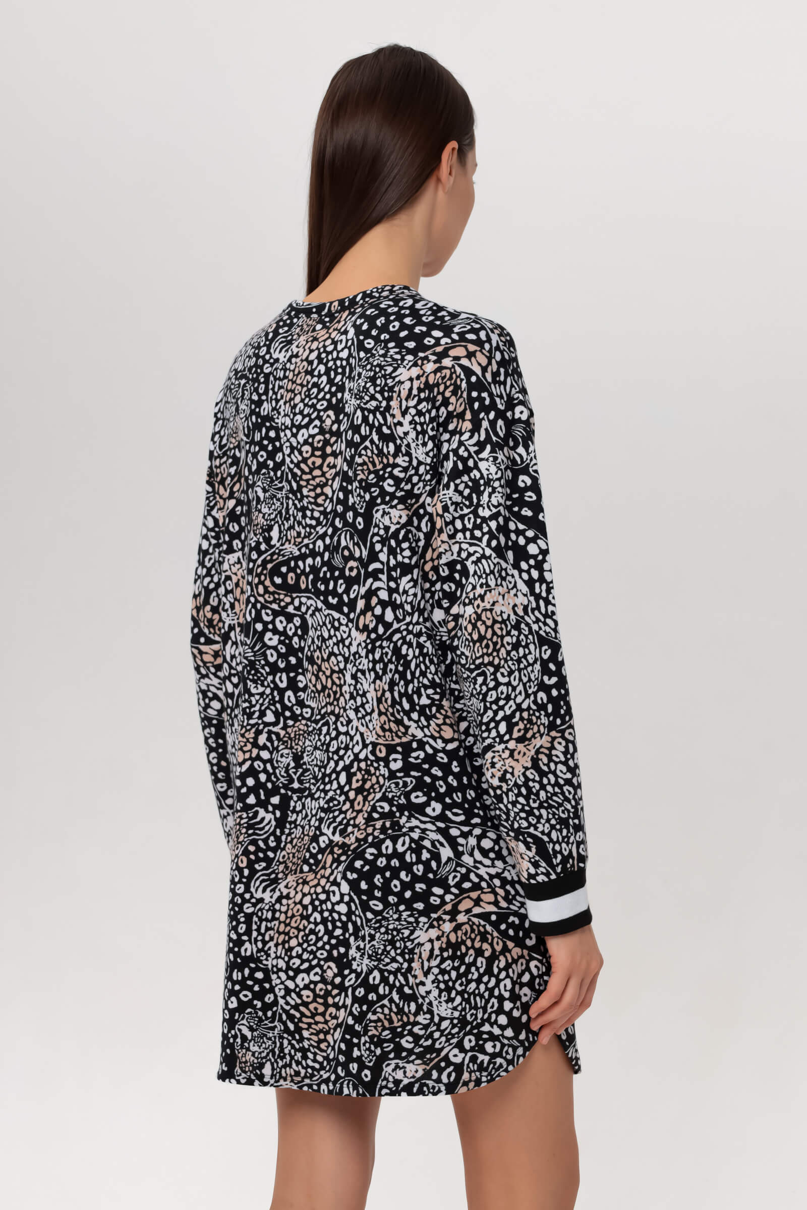 Короткое платье с длинным рукавом Бренд DKNY Изображение 3