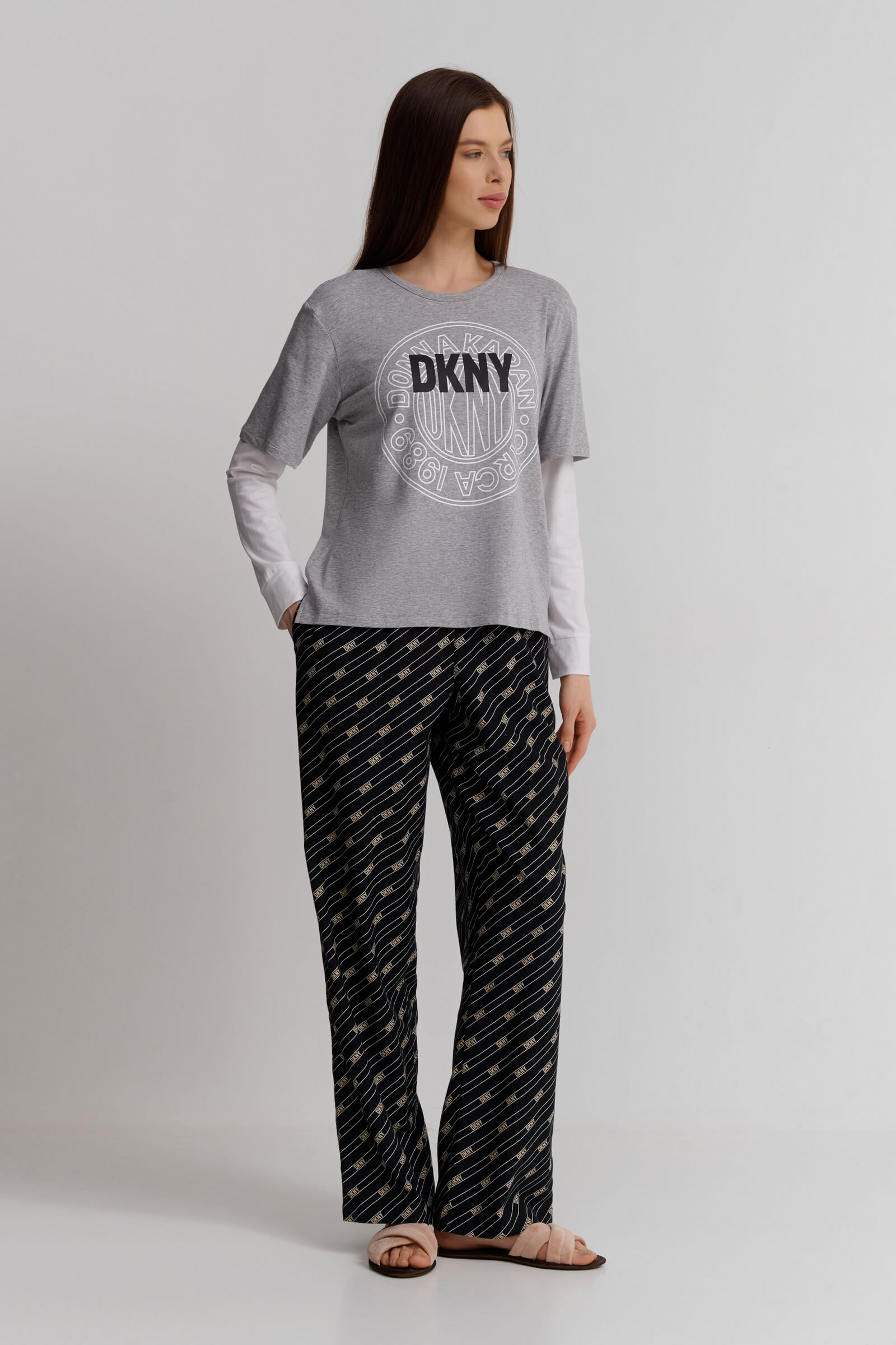 Лонгслив с круглым вырезом Бренд DKNY Изображение 4