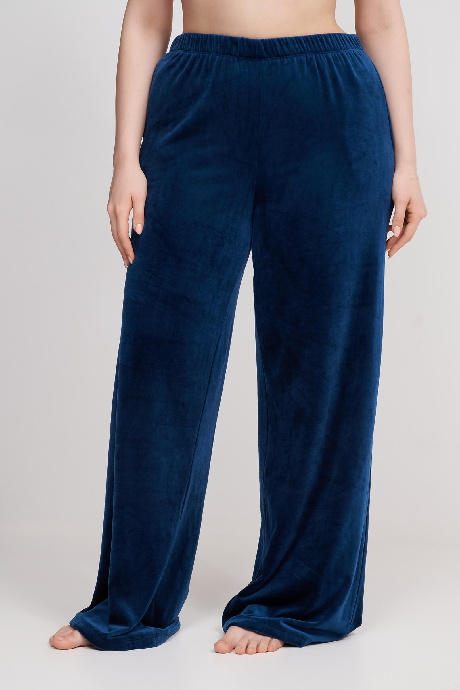 Велюровый домашний костюм-тройка Бренд DKNY Изображение 6