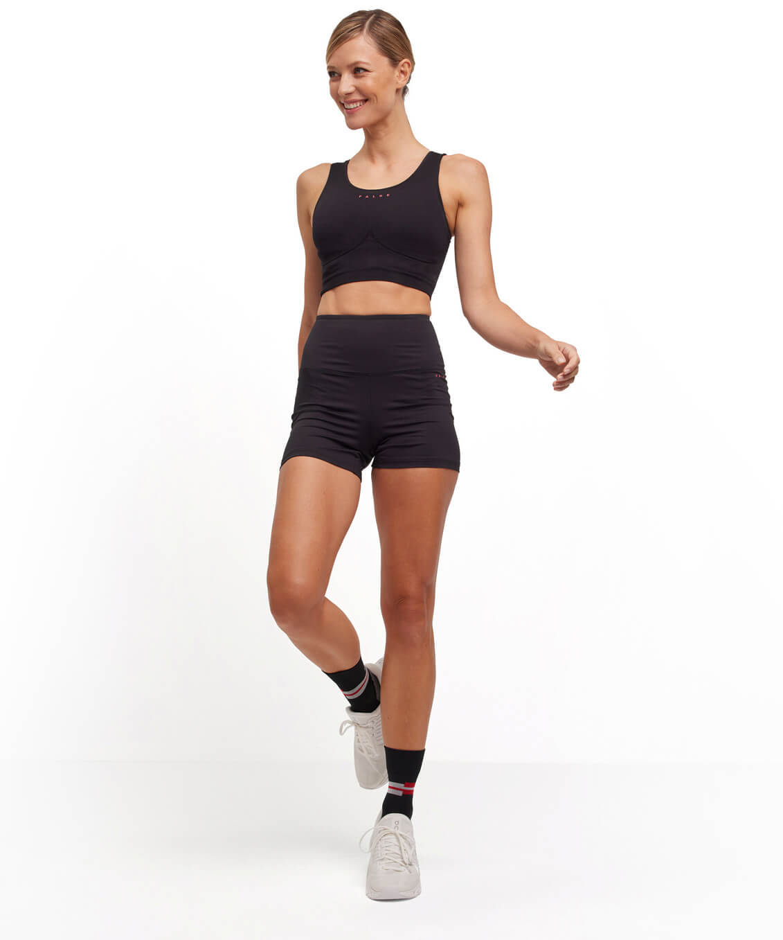 Короткие женские шорты FALKE Бренд Falke Ess Изображение 3
