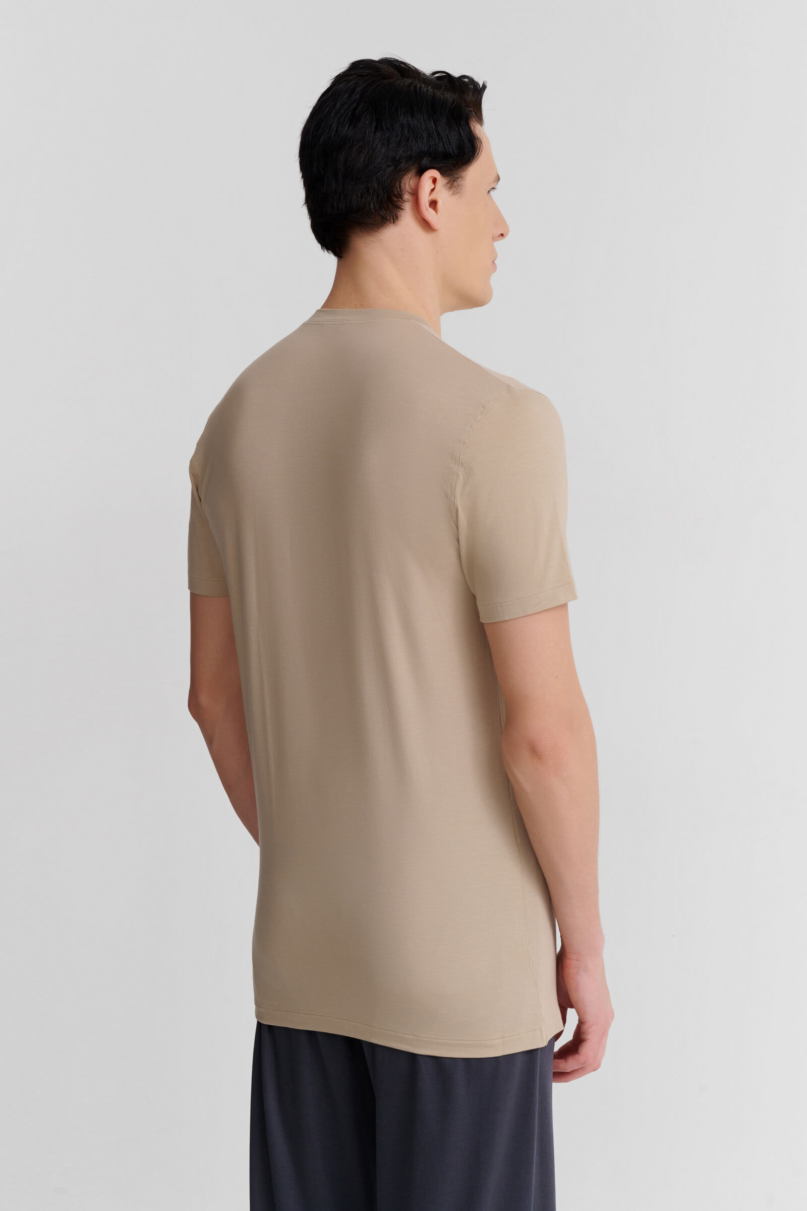 Базовая футболка из модала Бренд Zimmerli Изображение 3