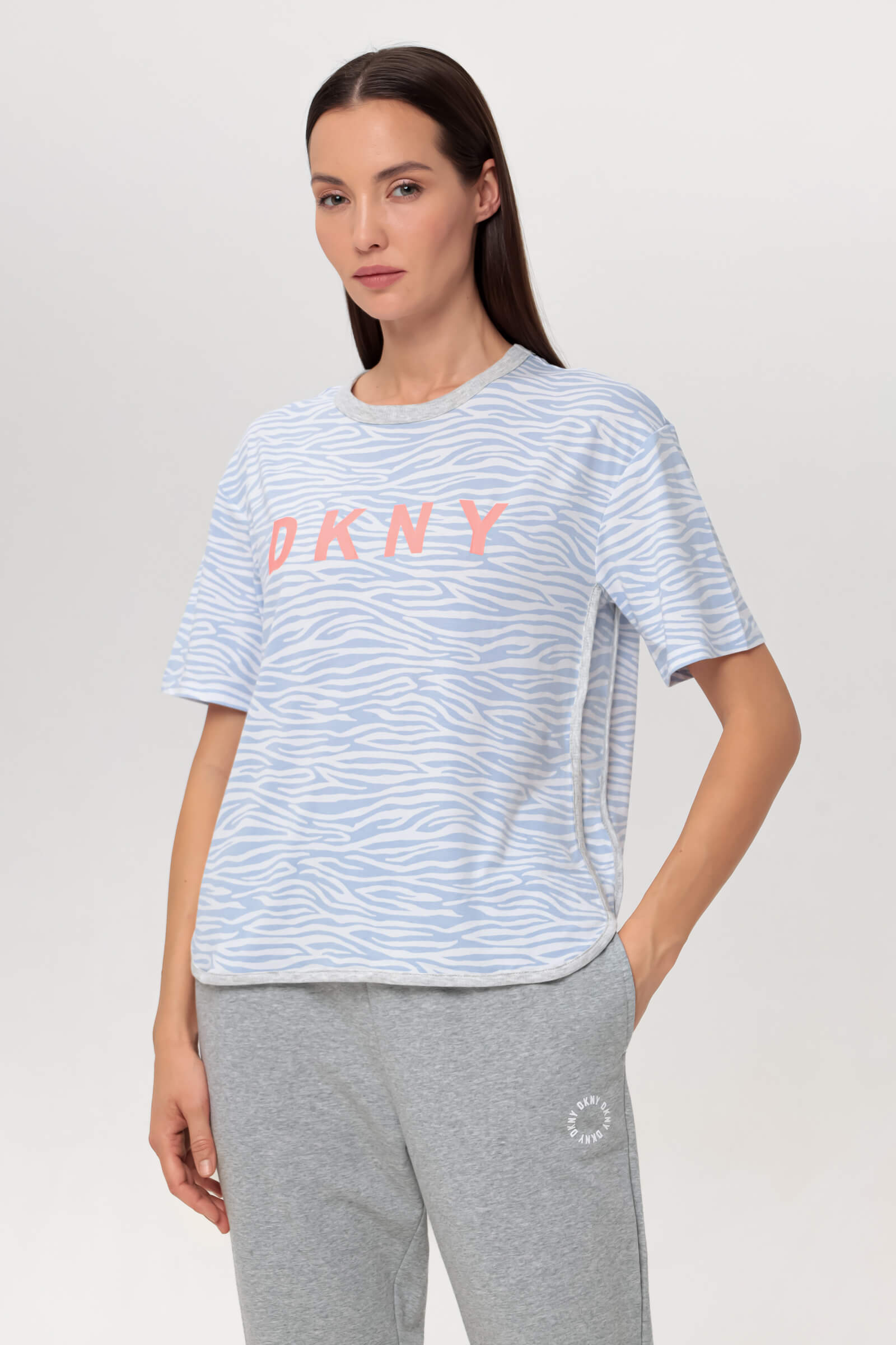 Пижамная хлопковая футболка с удлиненным рукавом Бренд DKNY Изображение 2