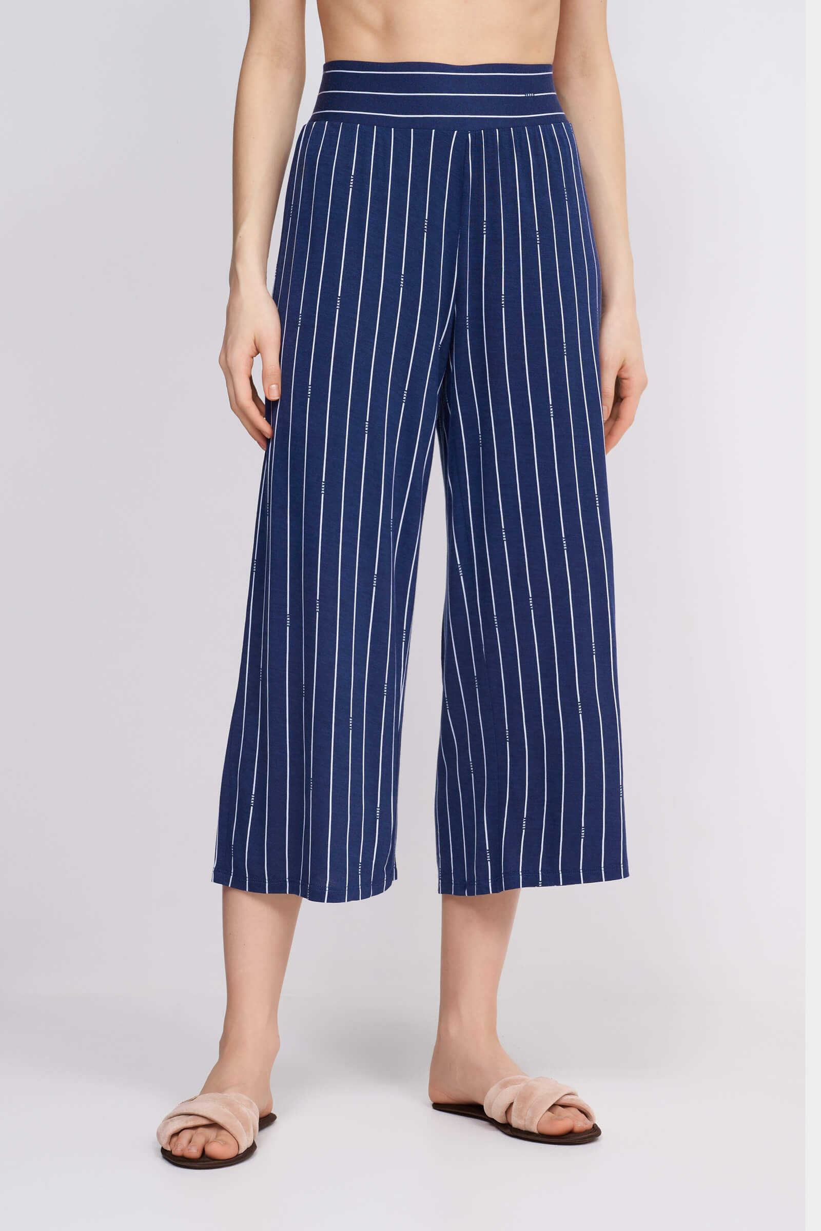 Пижама с укороченными брюками Бренд DKNY Изображение 8