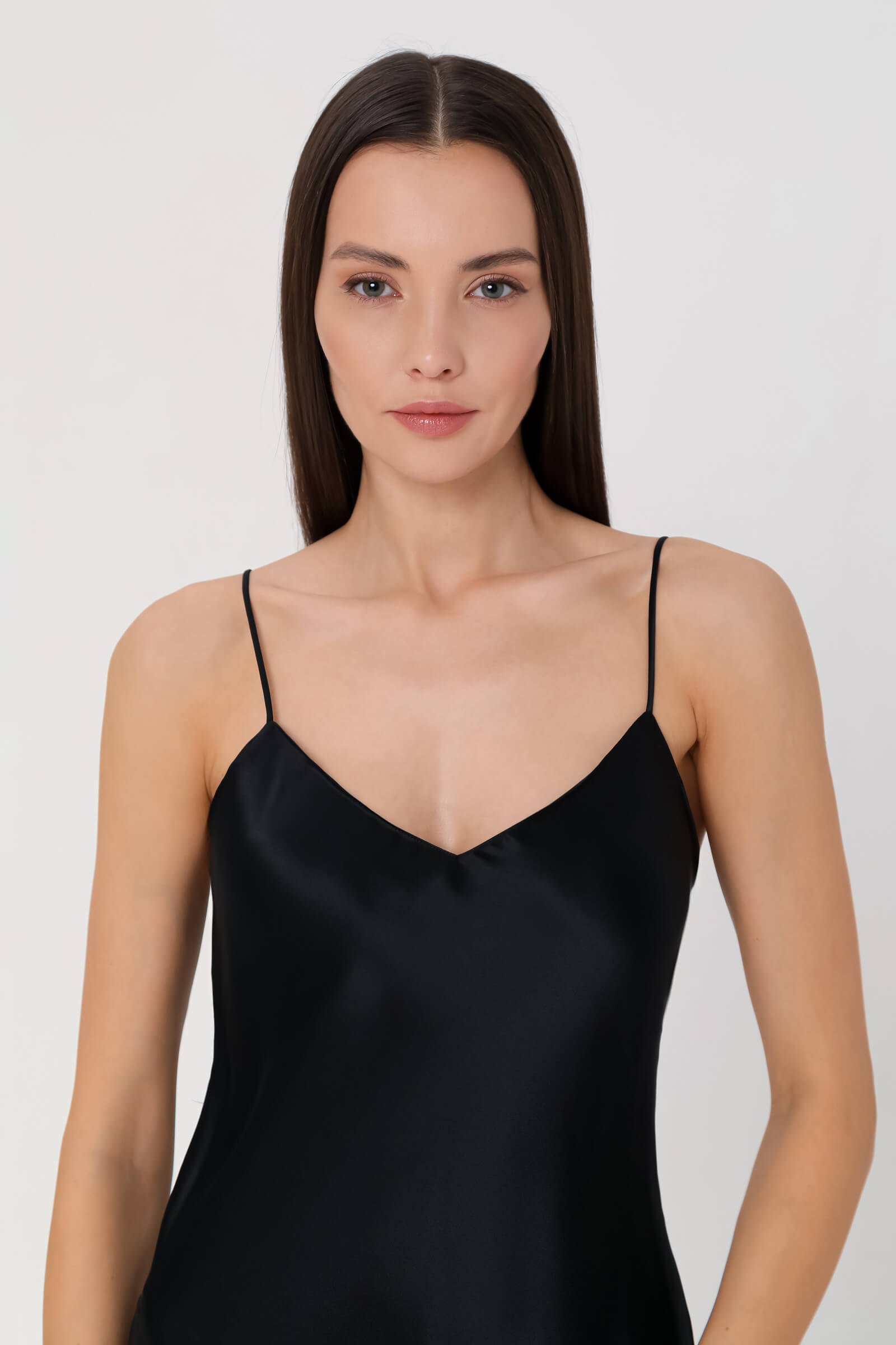 Короткая шелковая комбинация Бренд Simone Perele Изображение 4