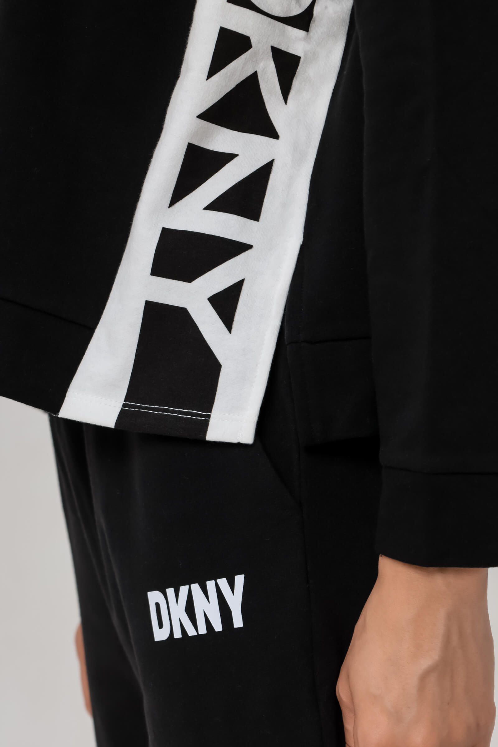 Хлопковый свитшот с логотипом Бренд DKNY Изображение 6