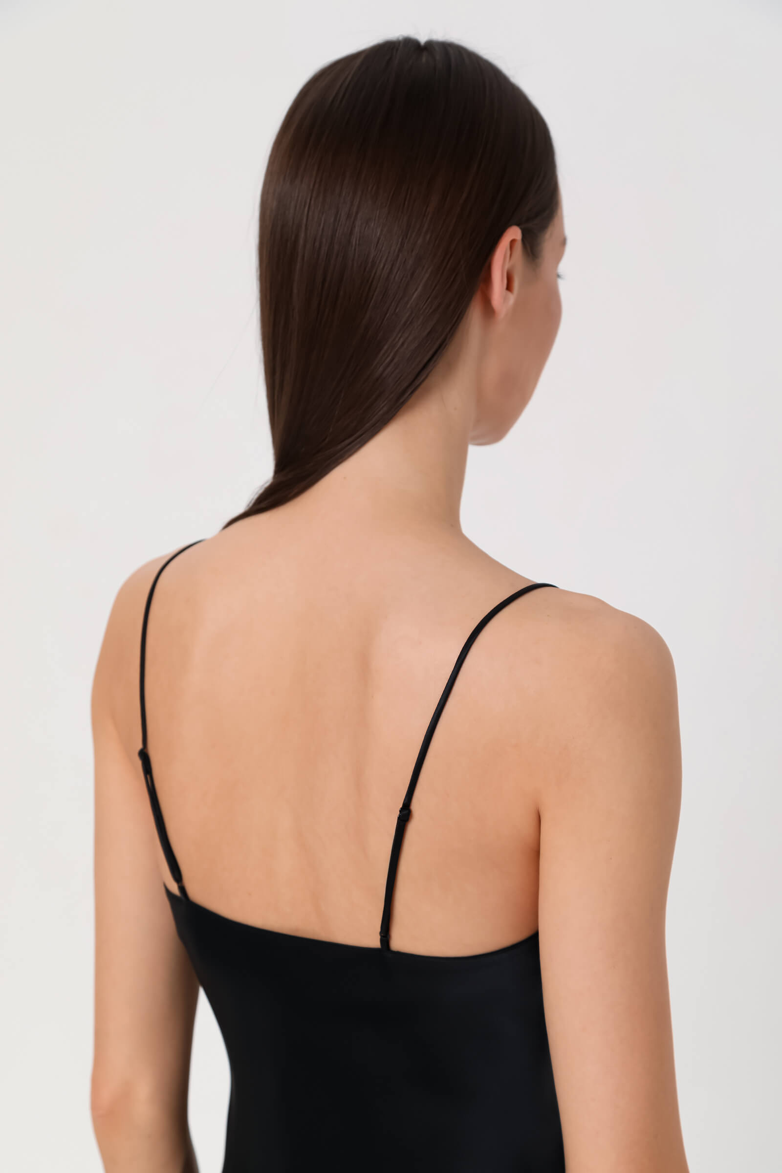 Короткая шелковая комбинация Бренд Simone Perele Изображение 3