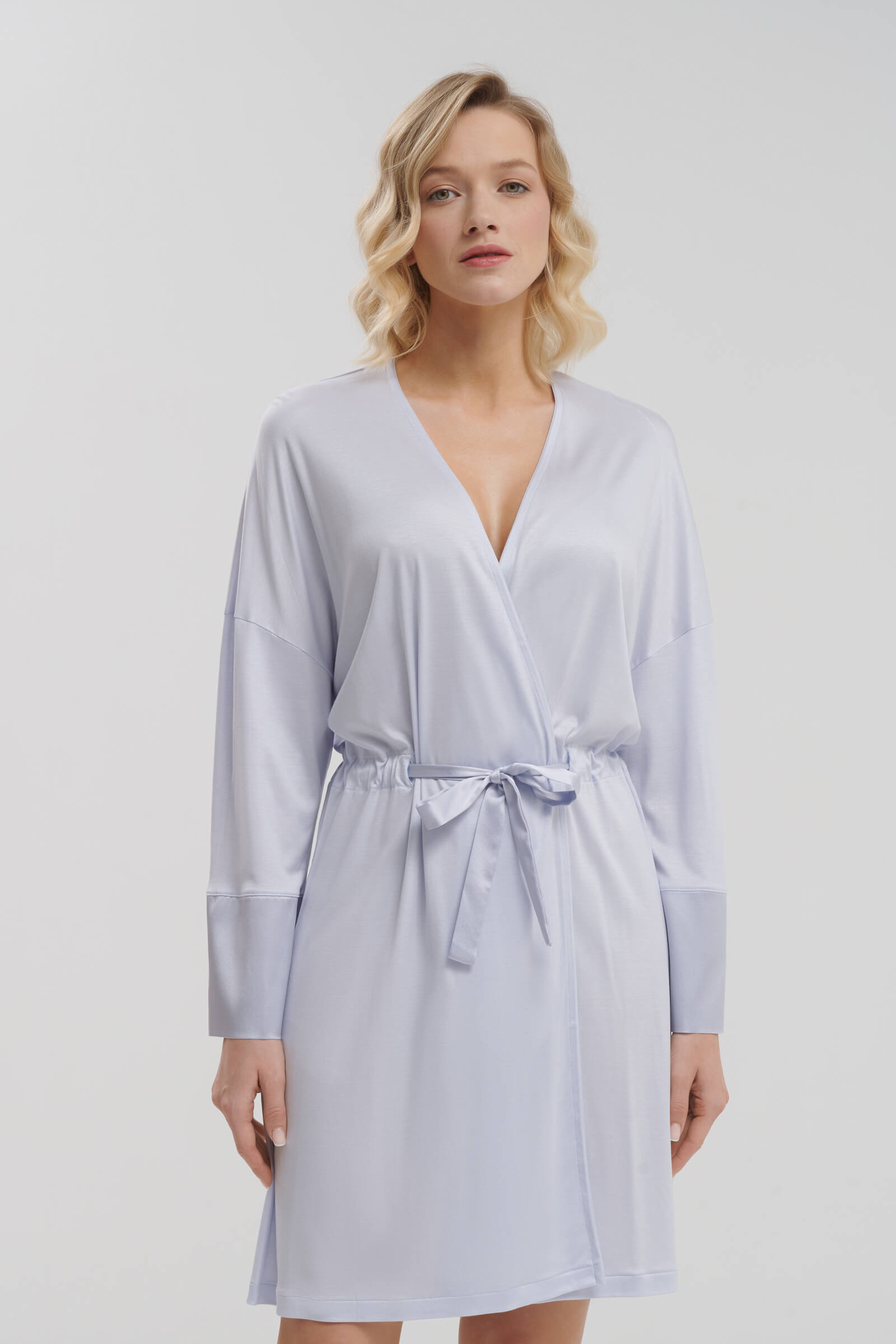 Короткий халат с добавлением шелка Бренд Zimmerli Изображение 4