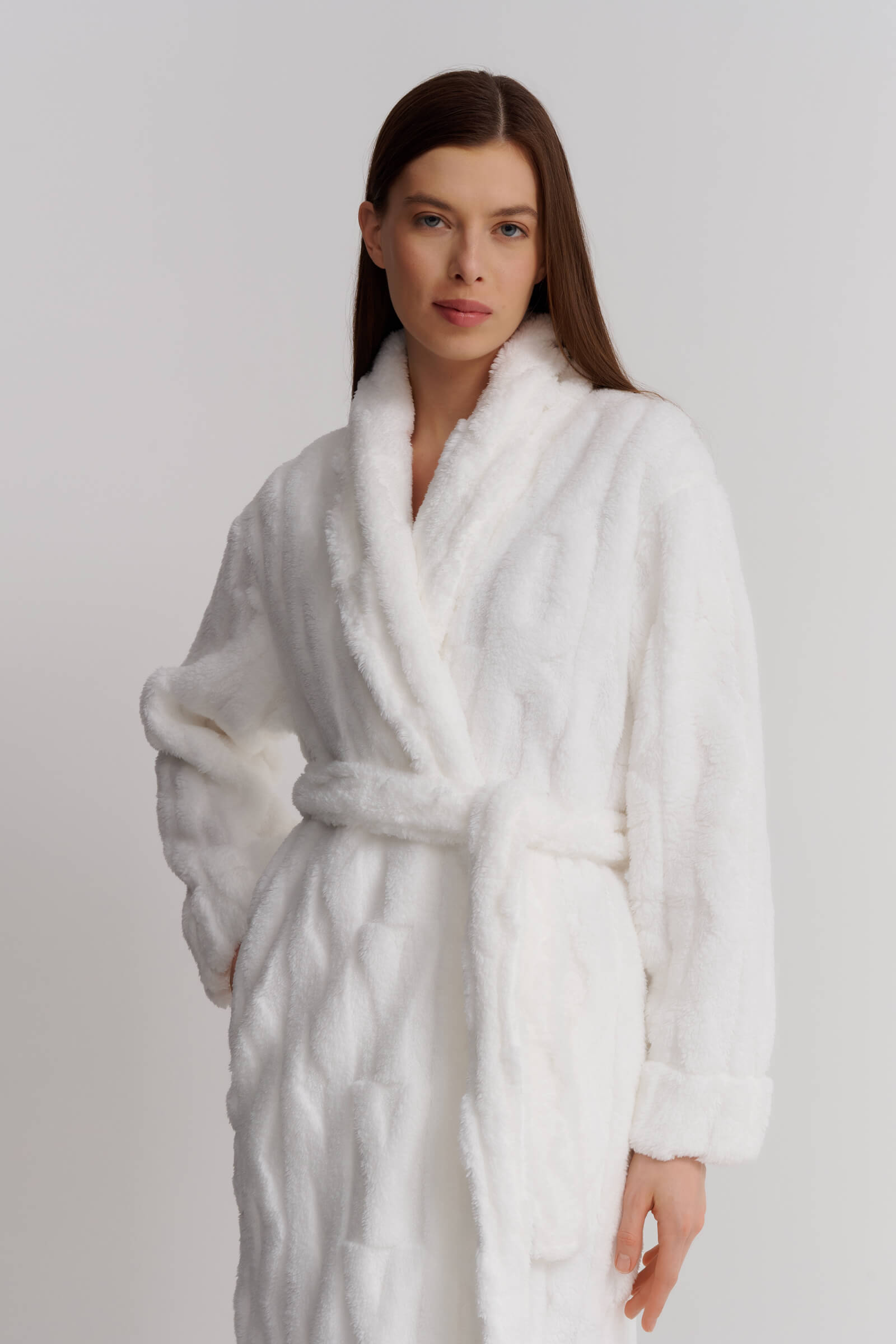 Объемный халат на поясе Бренд DKNY Изображение 4