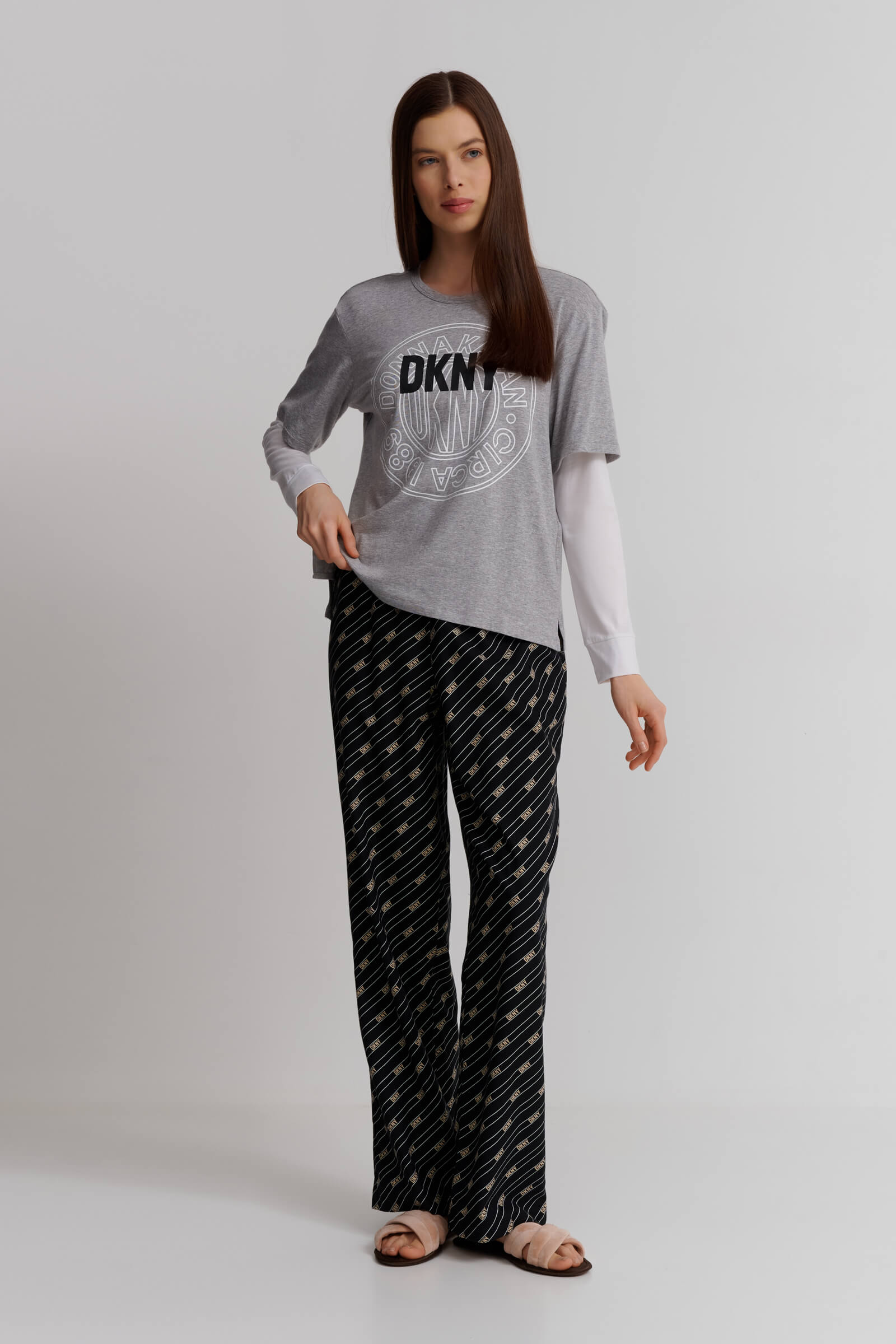 Брюки с поясом на резинке Бренд DKNY Изображение 4