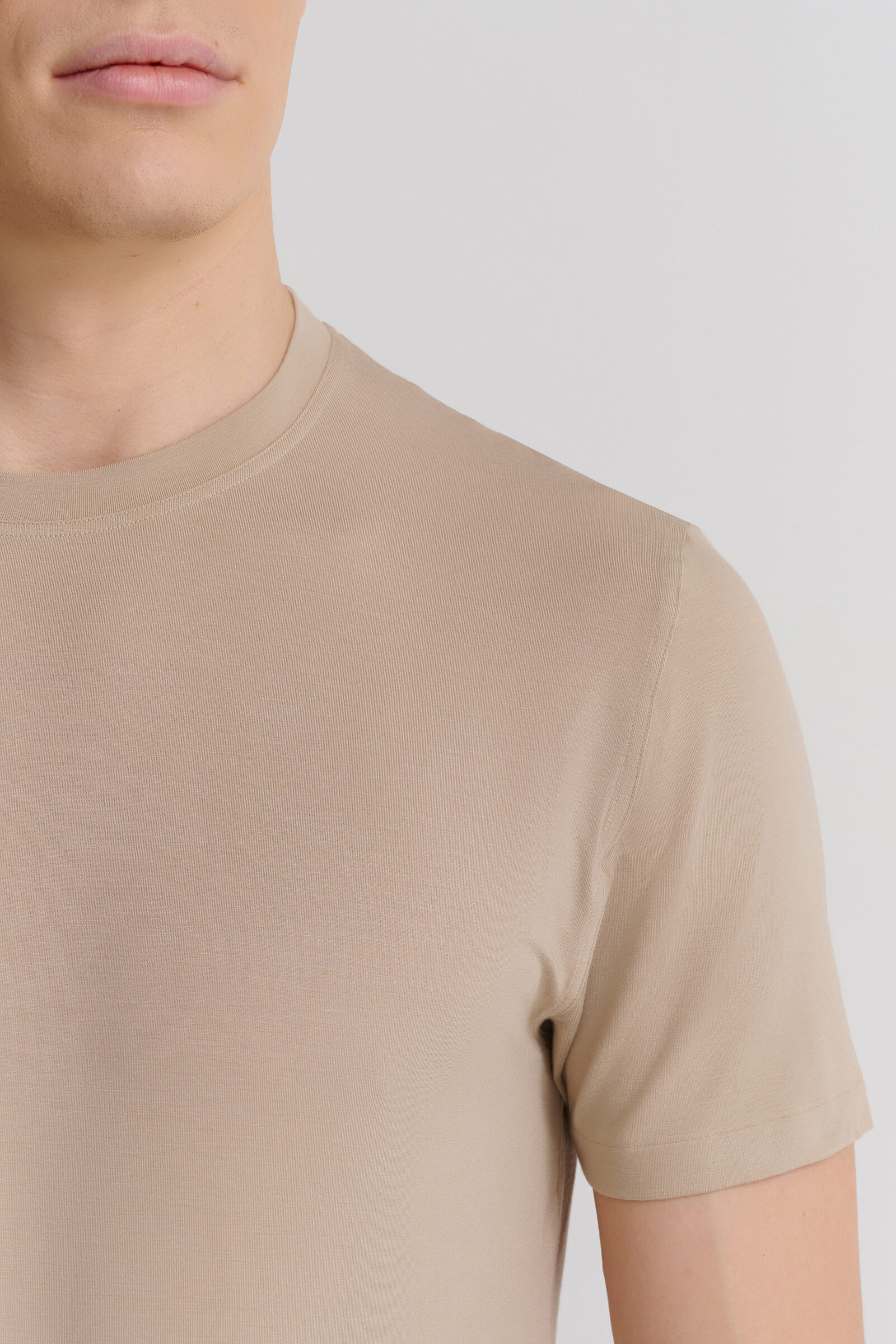 Базовая футболка из модала Бренд Zimmerli Изображение 5