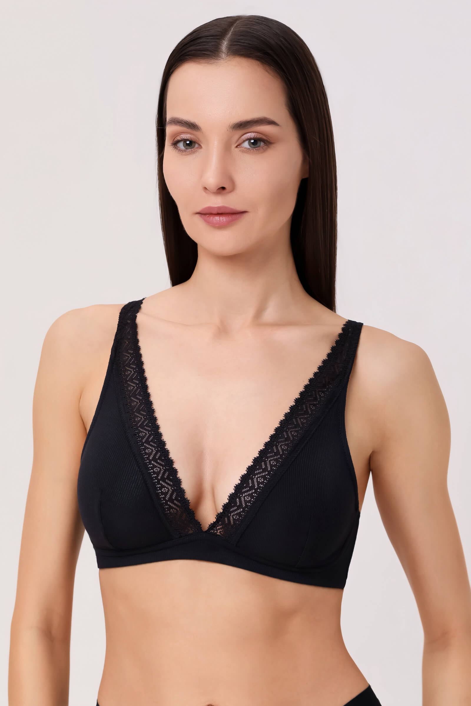 Бюстгальтер с треугольными чашками Бренд Simone Perele Изображение 4