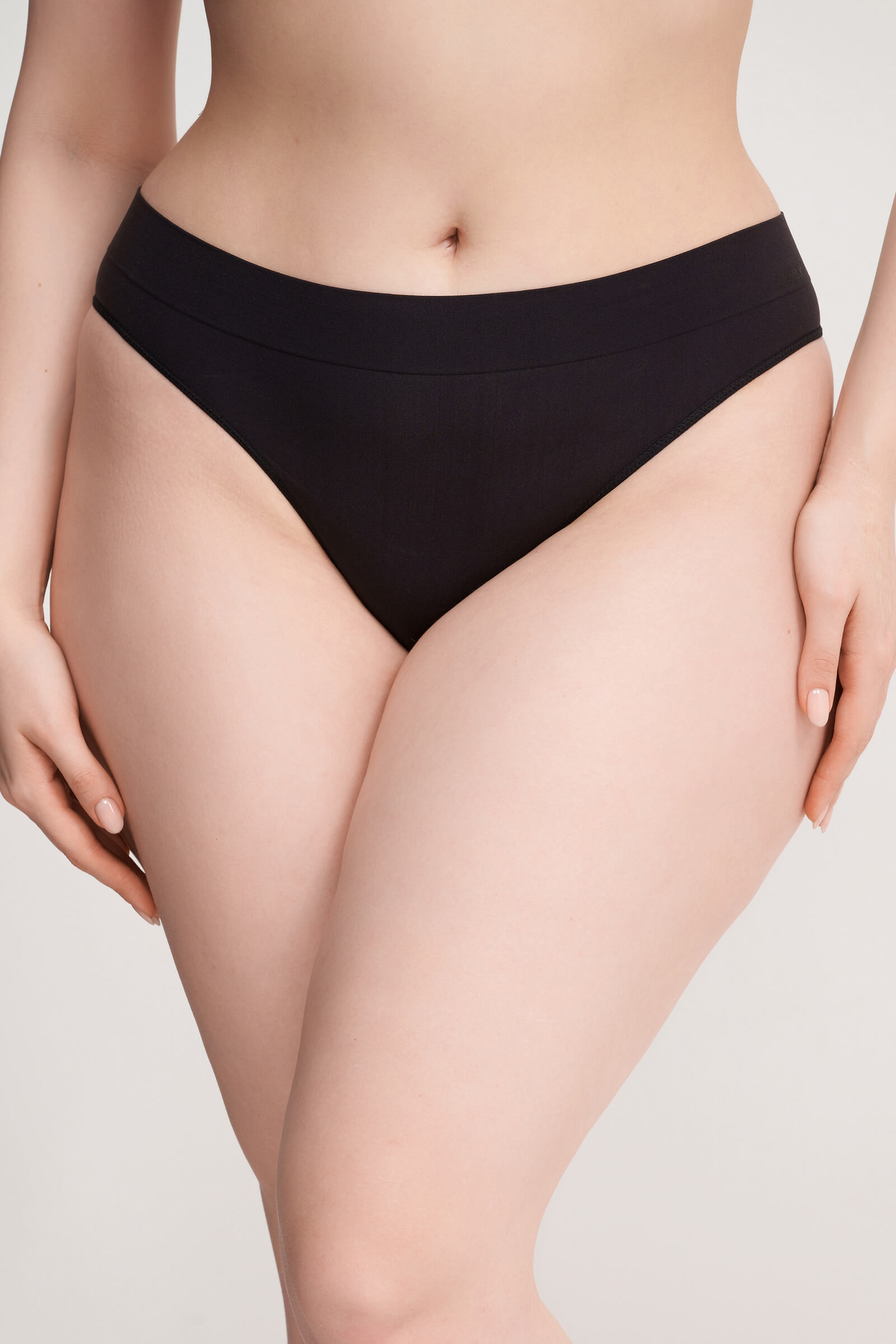 Бесшовные трусы стринги Бренд DKNY Изображение 2