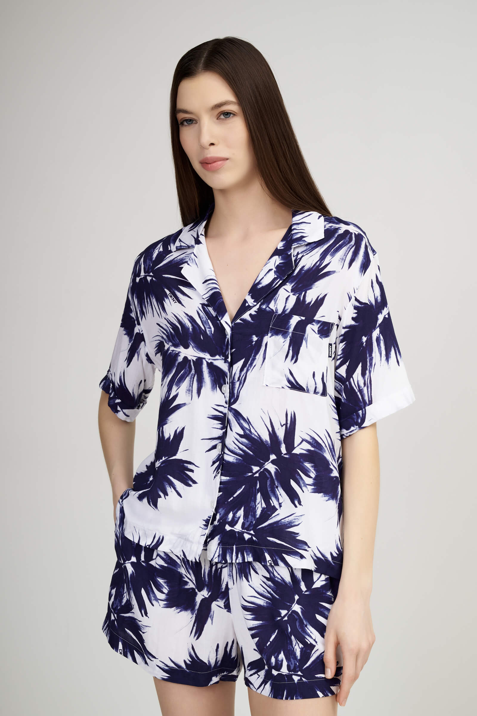 Пижама из вискозы Бренд DKNY Изображение 7