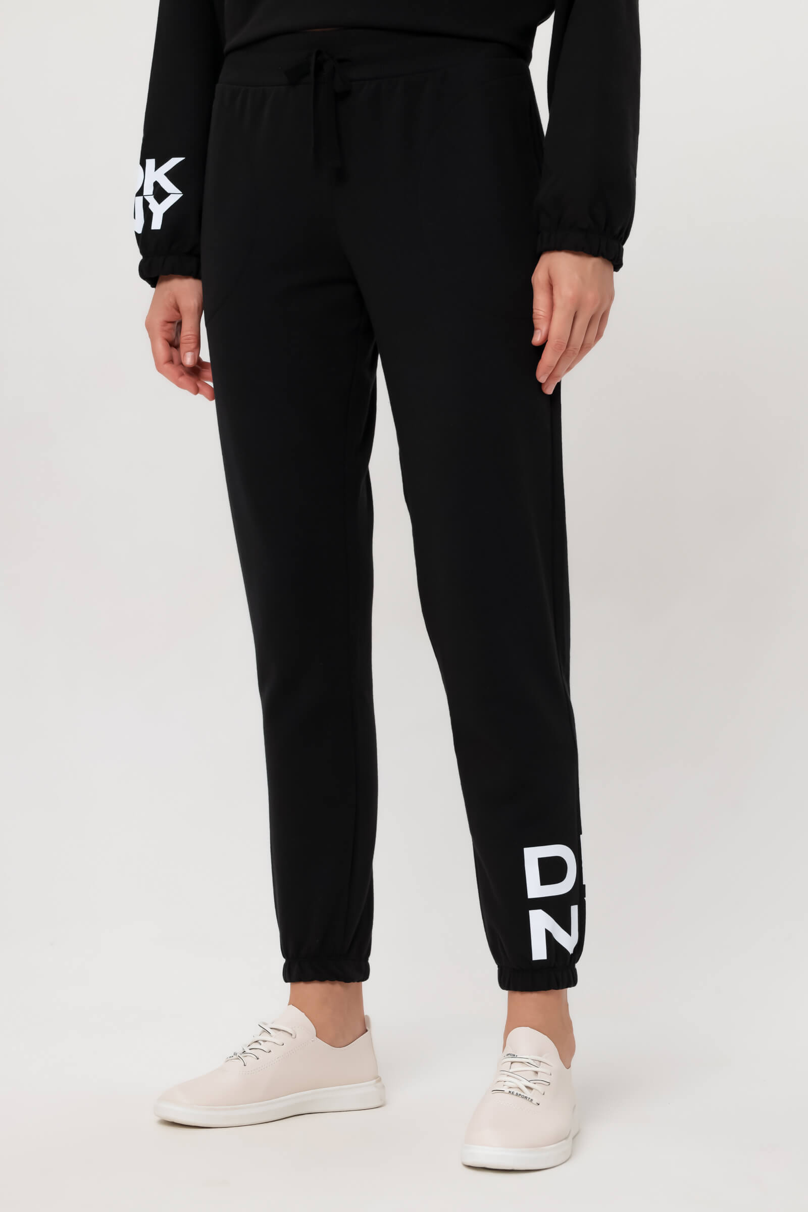 Хлопковые джоггеры на завязках Бренд DKNY Изображение 2