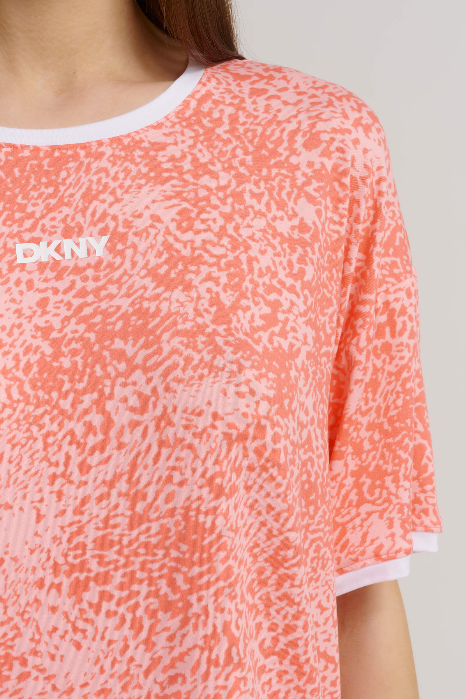 Пижама с брюками-джоггерами Бренд DKNY Изображение 8