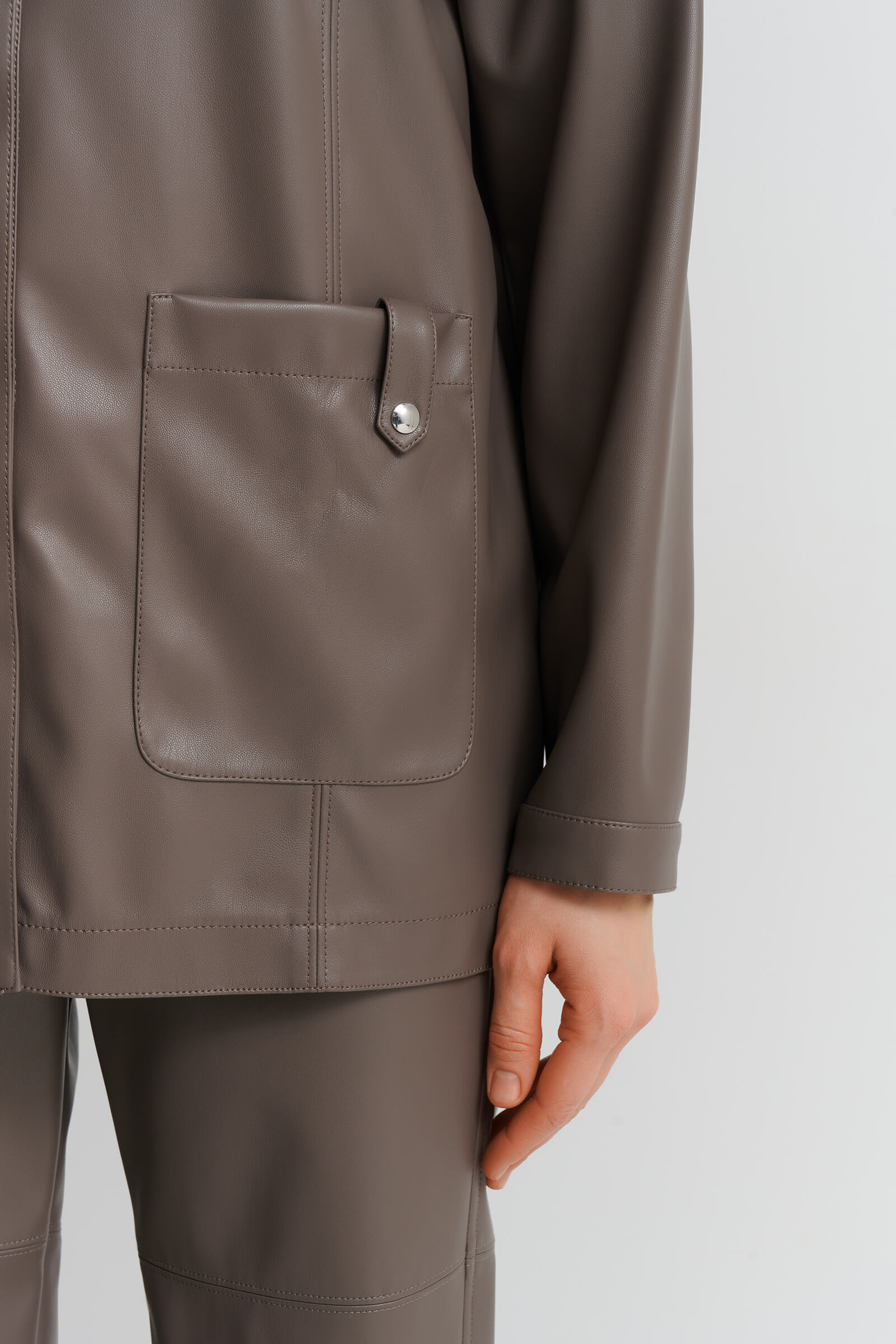 Рубашка из экокожи Бренд Max Mara Изображение 6