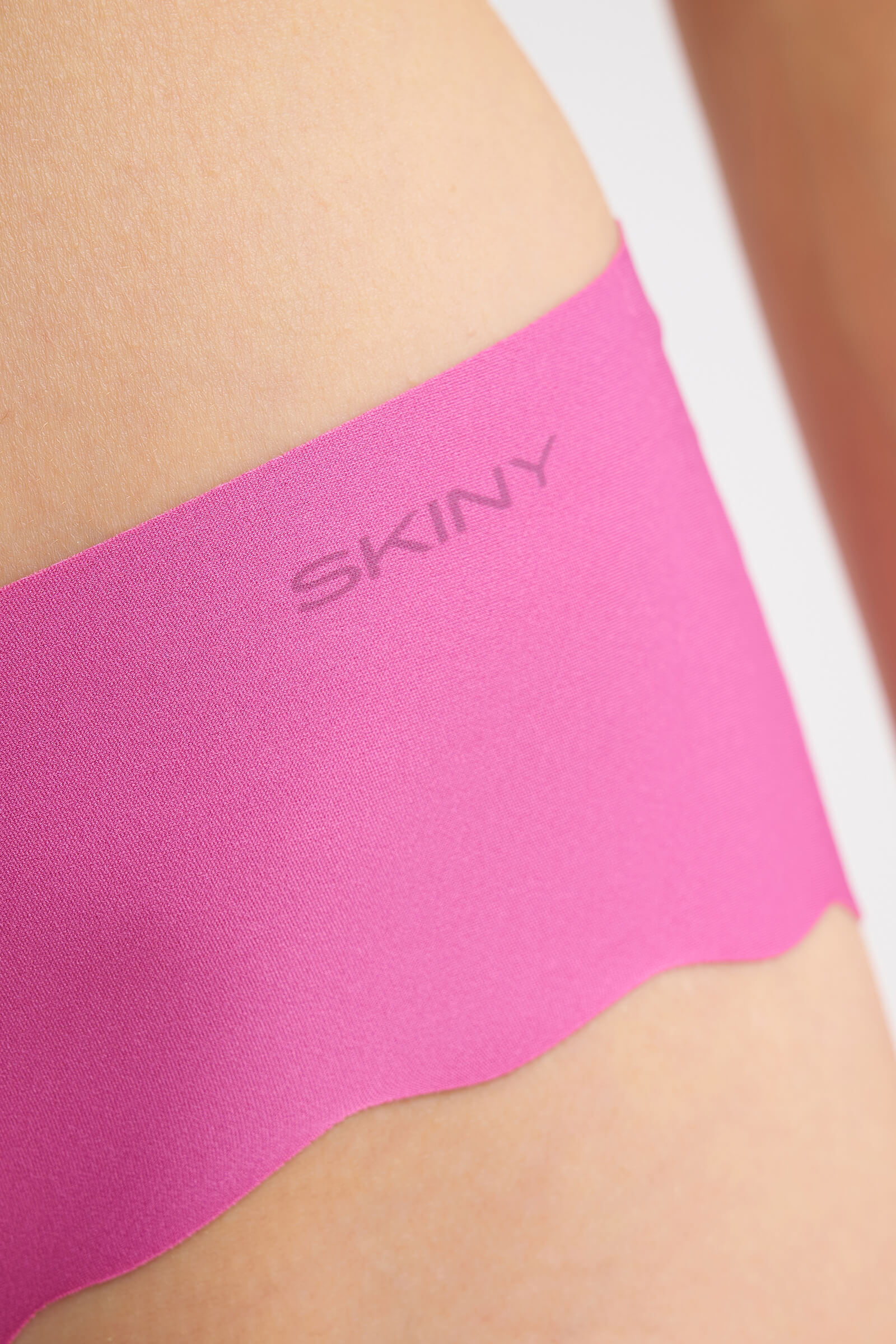 Бесшовные трусы слипы Бренд SKINY Изображение 5