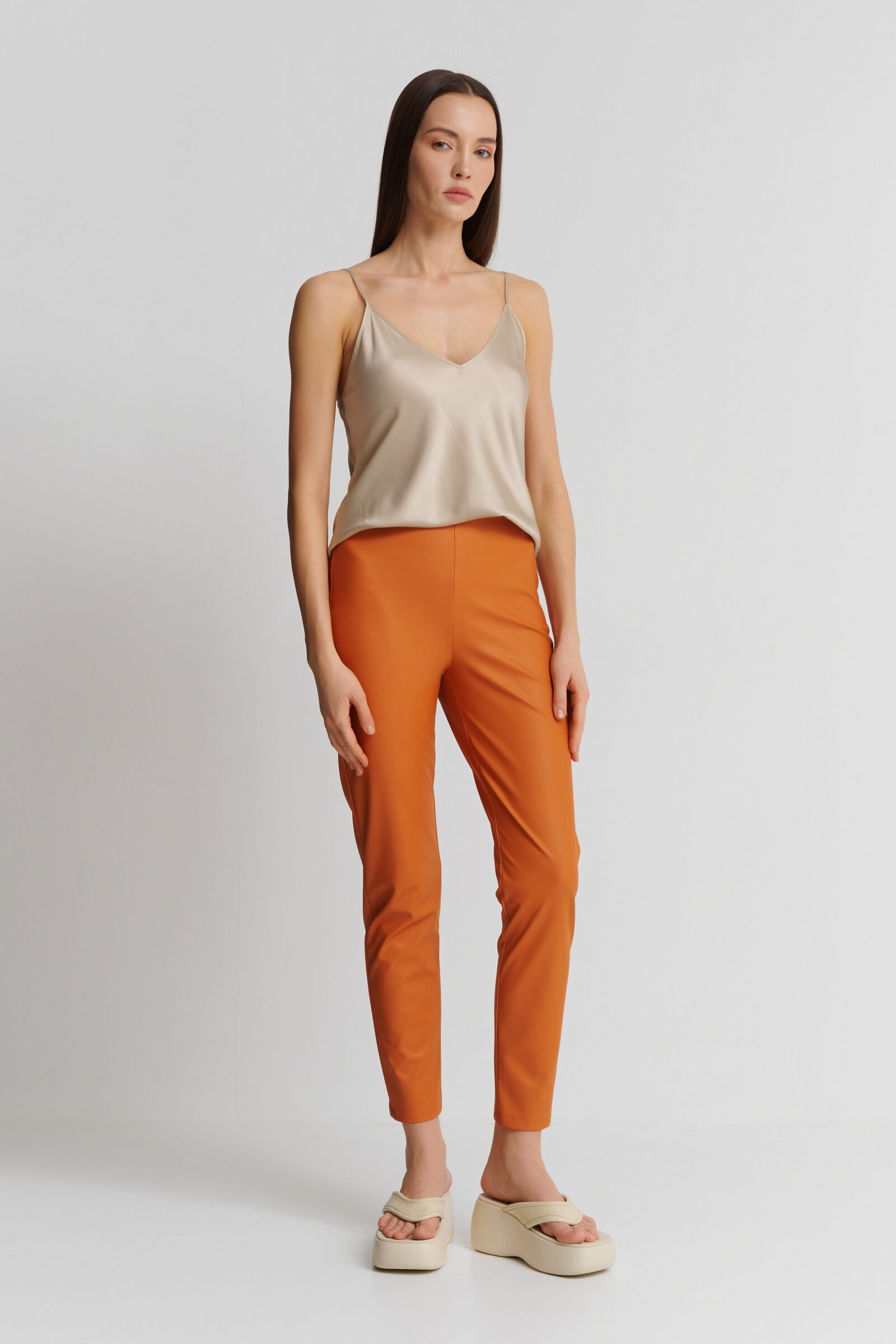 Брюки из экокожи Бренд Max Mara Изображение 4