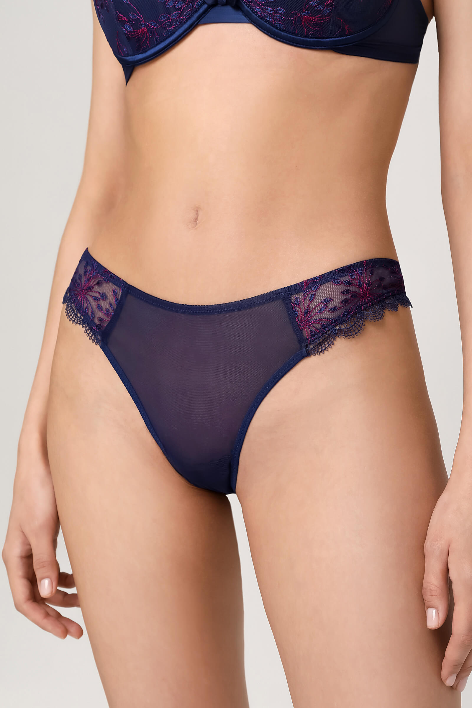 Трусы танга Бренд Simone Perele Изображение 2