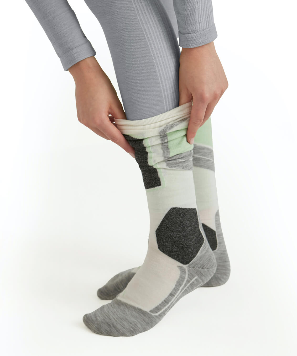 Женские термолегинсы FALKE Wool-Tech Бренд Falke Ess Изображение 4