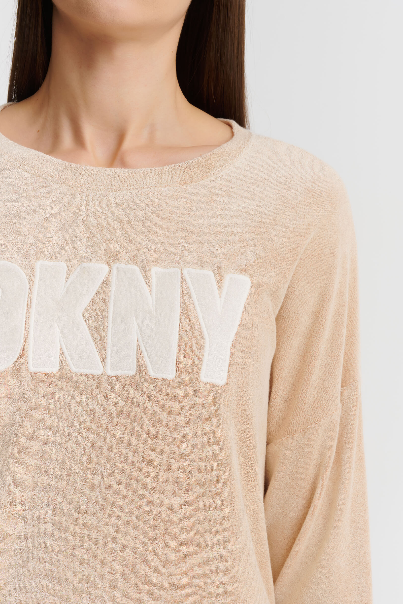 Домашний костюм с брюками-джоггерами Бренд DKNY Изображение 8