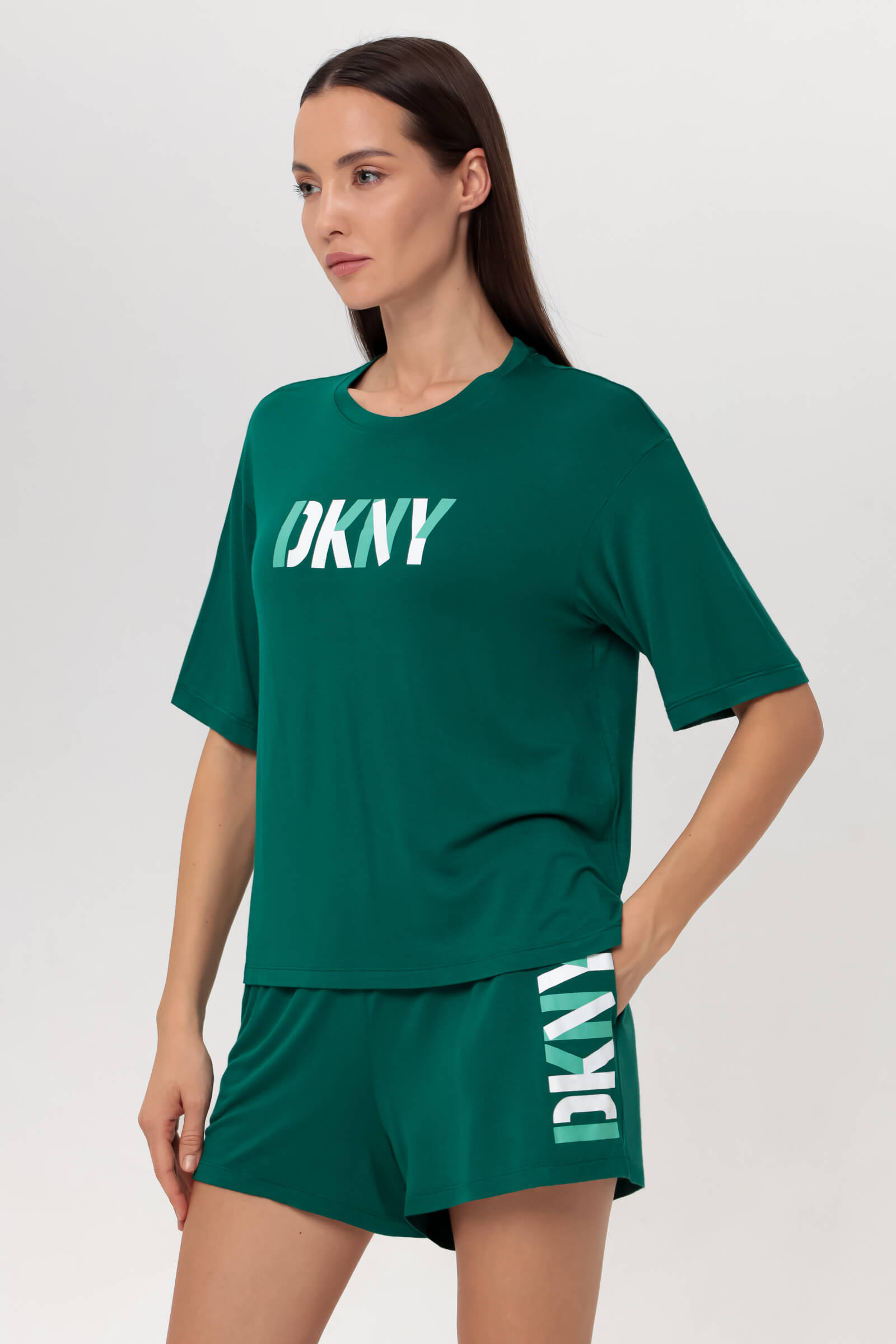 Короткая пижама с шортами Бренд DKNY Изображение 4