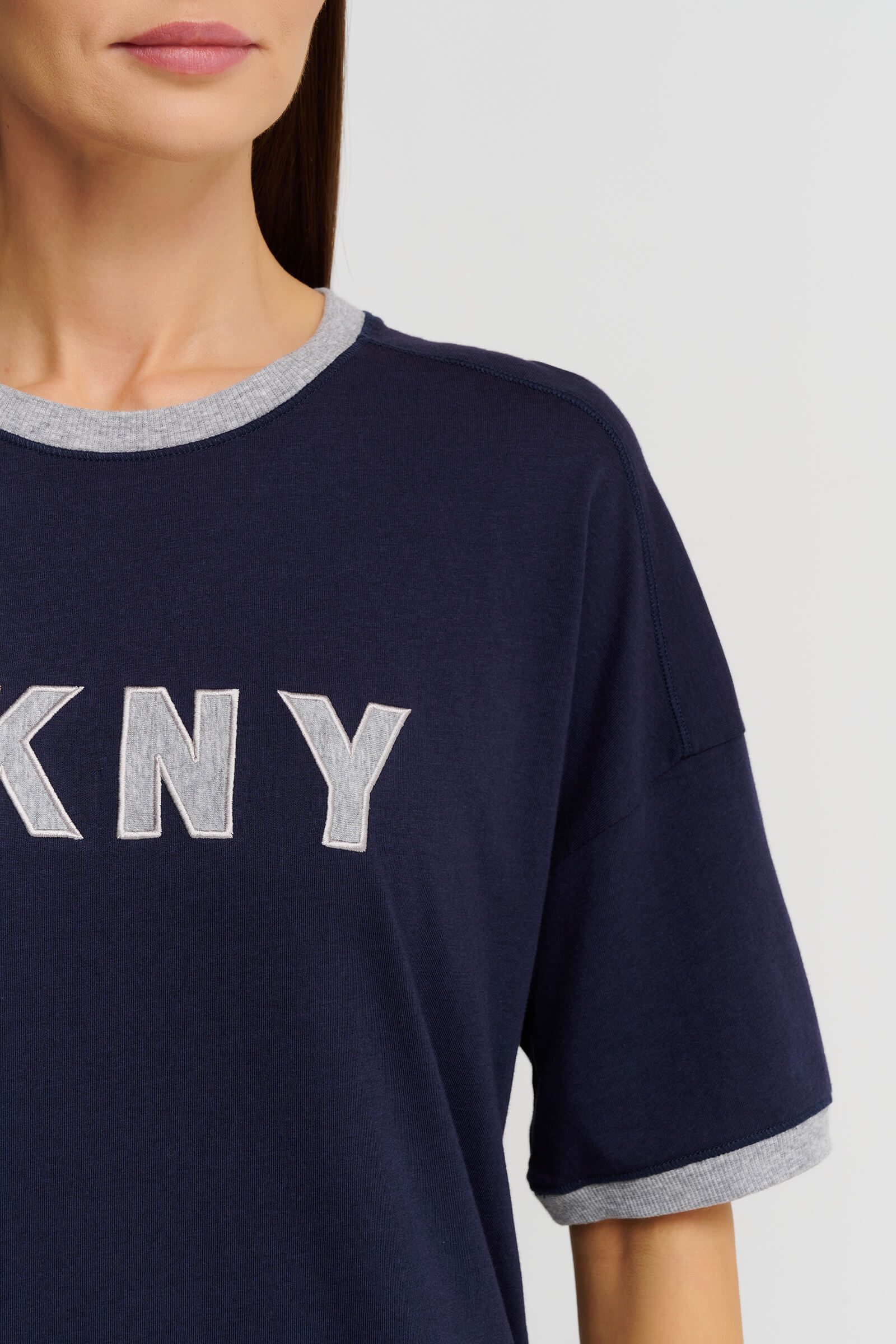 Домашний костюм с шортами Бренд DKNY Изображение 5