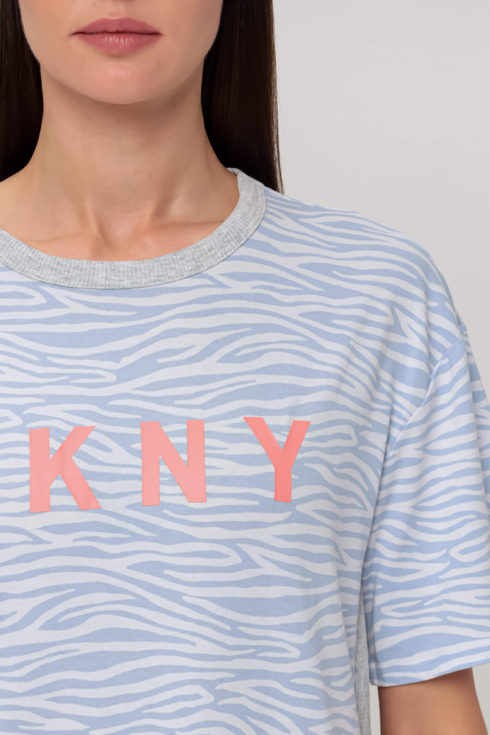 Пижамная хлопковая футболка с удлиненным рукавом Бренд DKNY Изображение 5