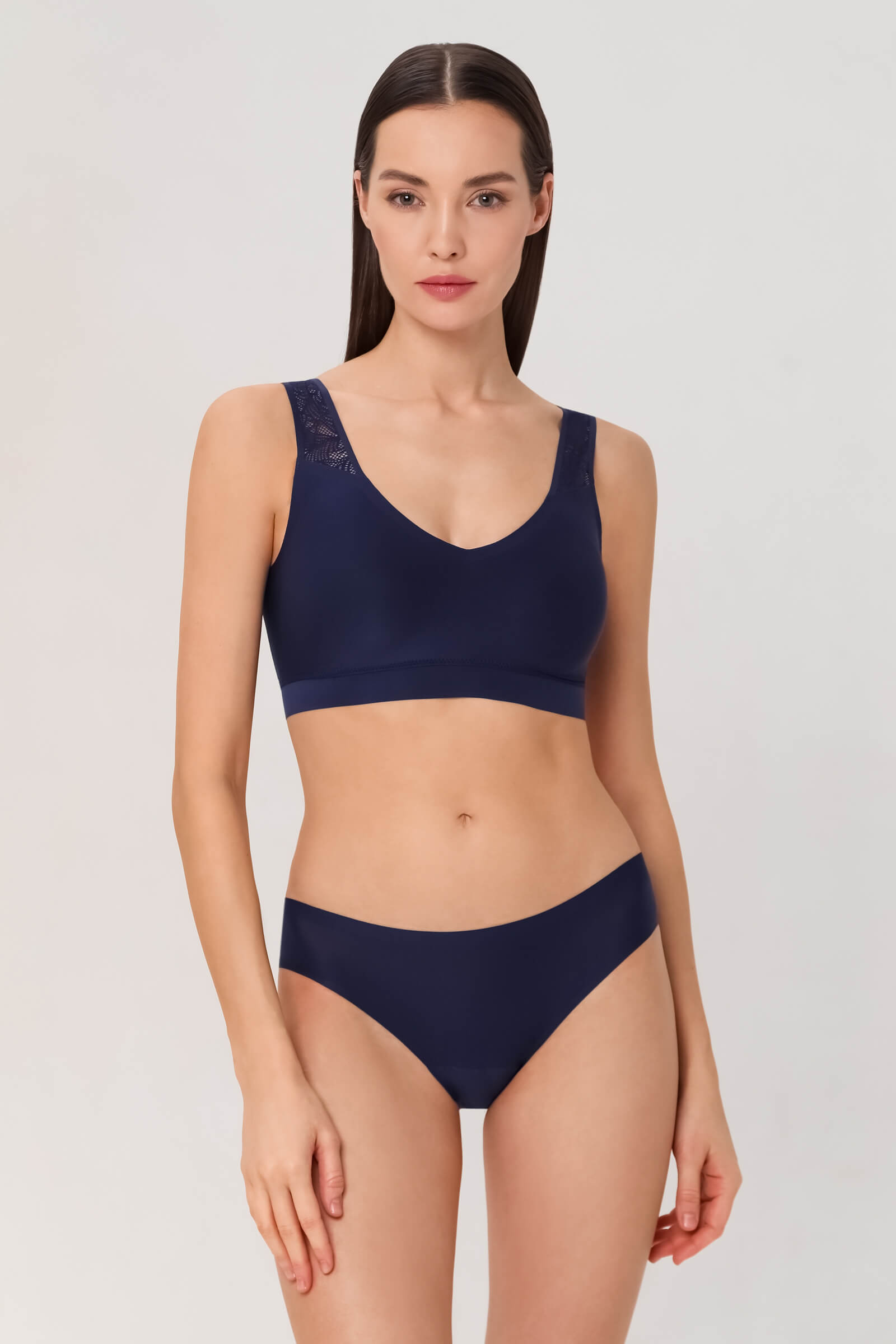 Бесшовный бюстгальтер с кружевом Бренд Chantelle Изображение 4