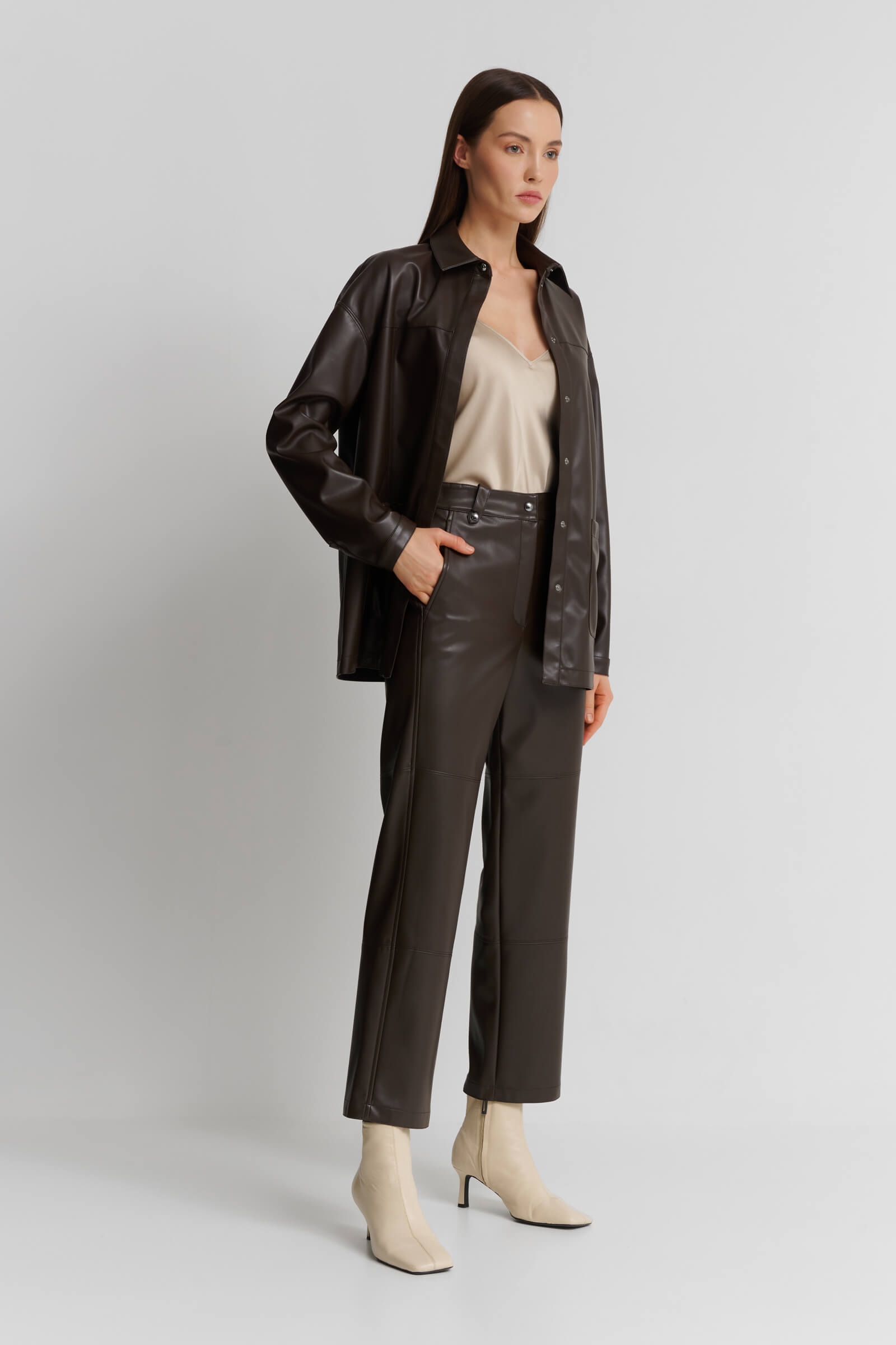 Брюки из экокожи Бренд Max Mara Изображение 4