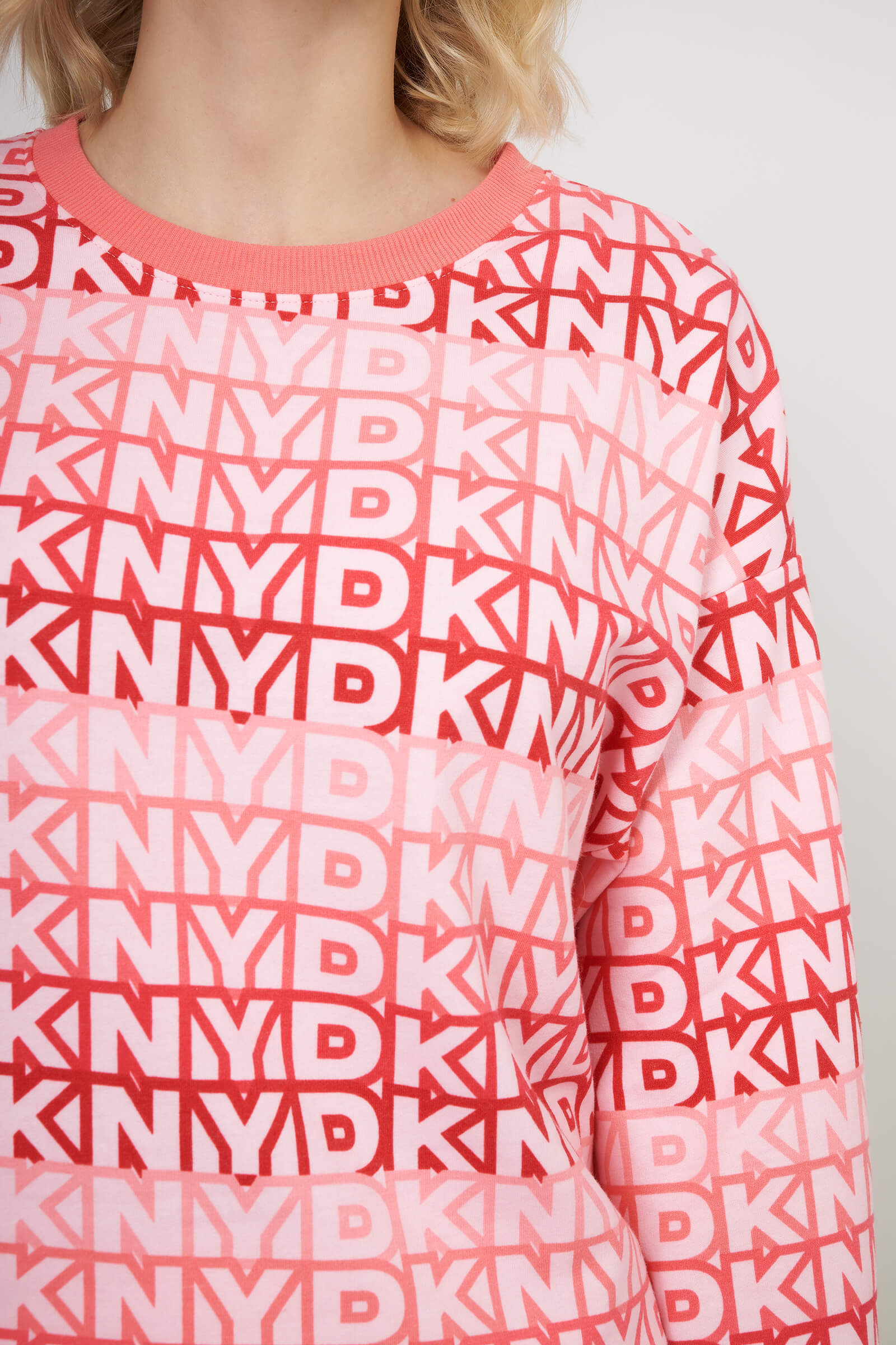 Хлопковый комплект с шортами Бренд DKNY Изображение 5